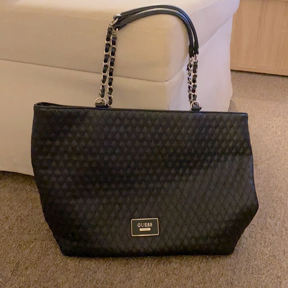 GUESS tote
